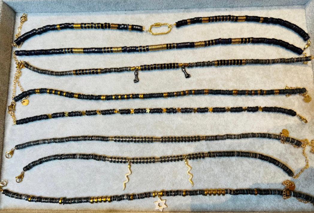MASAAI PUKA NECKLACE W HEMATITE SILVER PLAIN W RONDELS MA-01