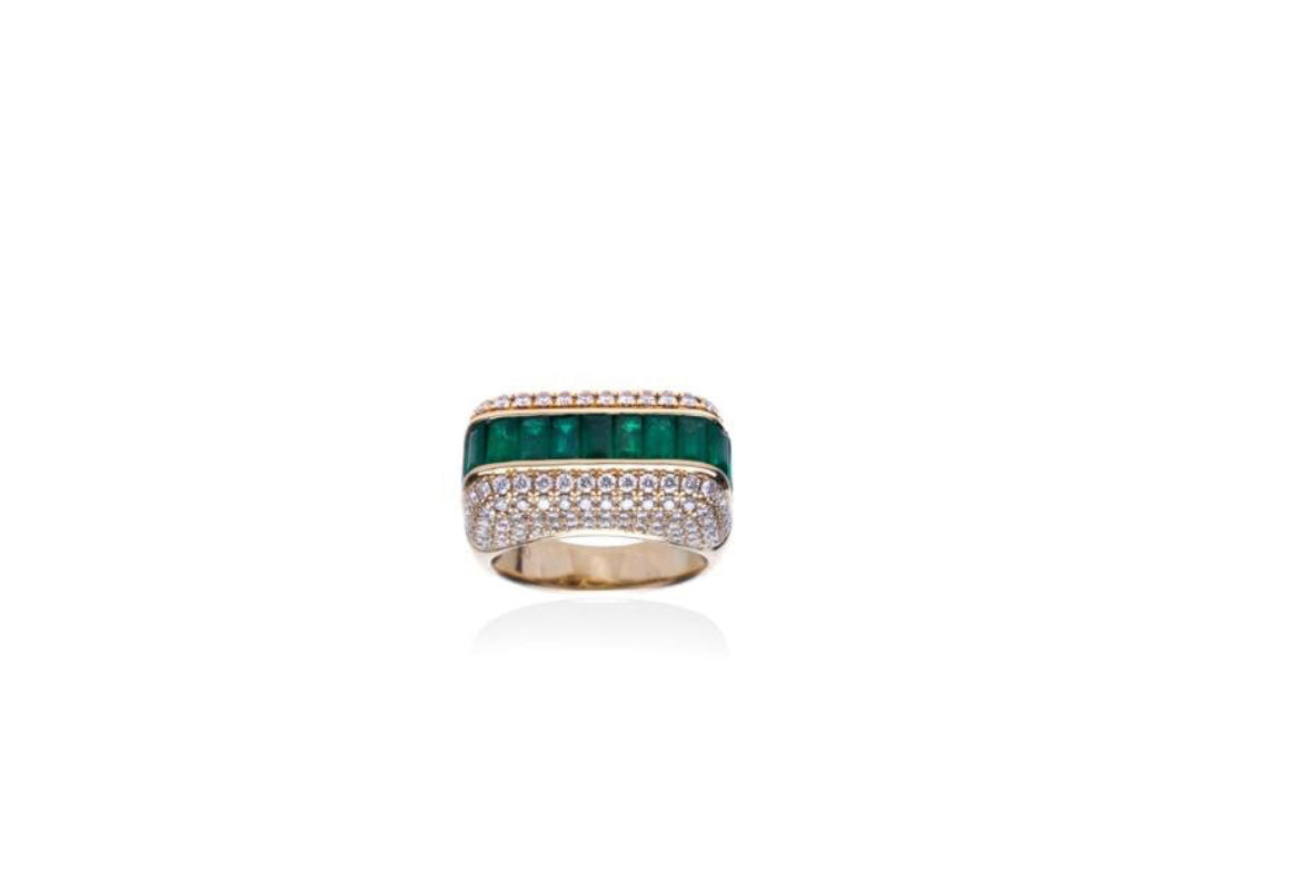 Empress Ring w Emeralds