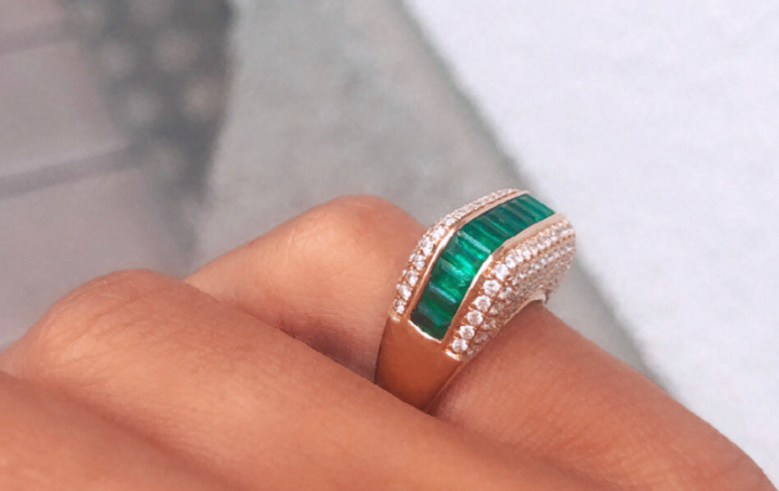 Empress Ring w Emeralds